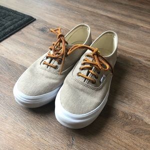 Classic Beachy Style Vans
